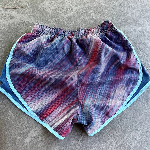 Nike Retro Shorts - Picture 3 of 3